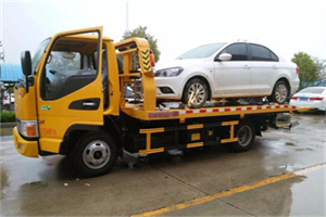 蓝山附近拖车救援24小时服务热线